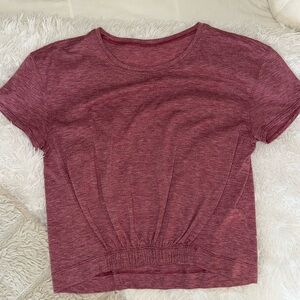 Lulu lemon top with synch in front!